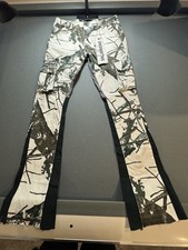 Jeans Valabasas uomo impilato